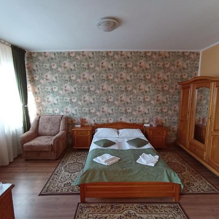 Pensiunea Cristina Târgu-Mureş Esterno foto